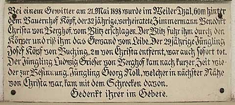 von Stuttgart nach Innsbruck is er gfahrn, zum erstenmal mit einem Autokarrn. An einer Wegauskehr is er umgefalln oh Schreck, der Chauffeur is drunter neikemma und war weg. Bet ein Vaterunser für den Mann, damit ers Fegefeuer verlassen kann. 