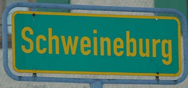 Ortsschild Schweineburg: Schweineburg ist ein Teil von Gestratz