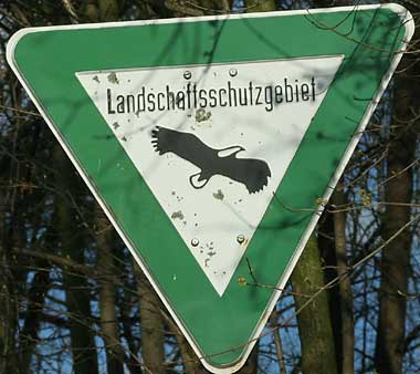 Verkehrsschild Naturschutzgebiet - Landschaftsschutzgebiet ca. 1960 angebracht - Wangen am Bahnübergang