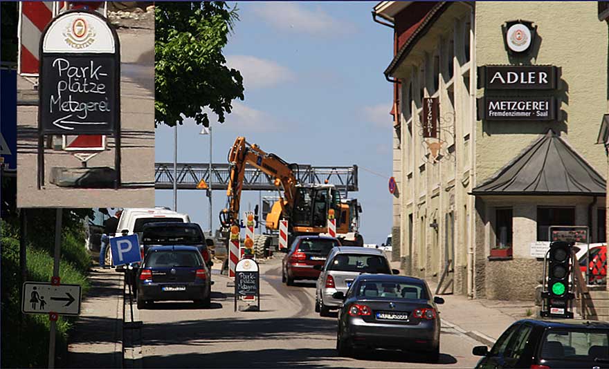 B32 - Heimenkirch - Mitte in einer Kurve - ampelgeregregelter Parkplatz