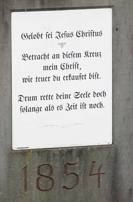 Betracht an diesem Kreuz mein Christ, wie teuer du erkaufet bist. Drum rette deine Sele doch solange es Zeit ist noch