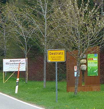 1.Mai 2013 - Mainachtscherz - Ortstafeln ausgetauscht