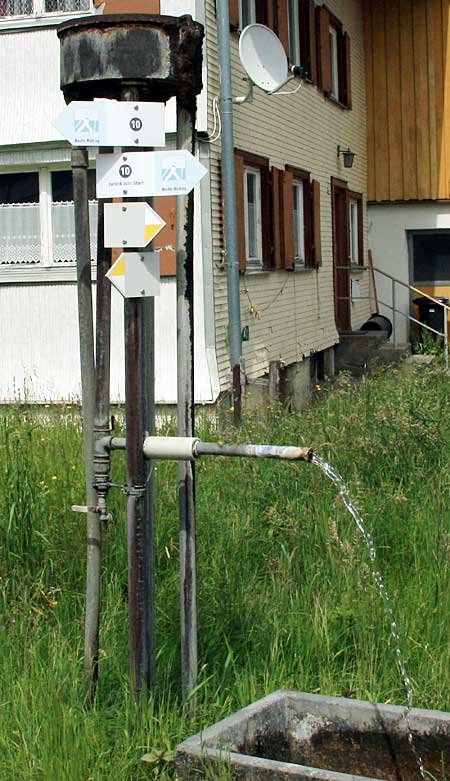 Teilsäule Lindeberg, versorgt auch einen Brunnen