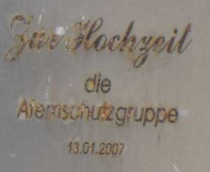 Die Atemschutzgruppe hat ein gewichtiges Hochzeitsgeschenk gemacht