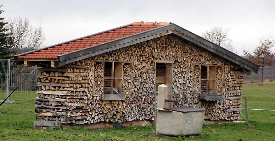 Diese urige originale Allgäuer Berghütte ist umweltfreundlich, wetterfest, transportabel, wiederverwertbar, CO² neutral