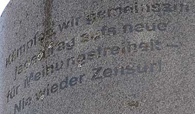 Frieden ist die Abwesenheit von Krieg und Streit, Frieden ist eine Tugend, eine Geisteshaltung, eine Neigung zu Güte, Vertrauen und Gerechtigkeit