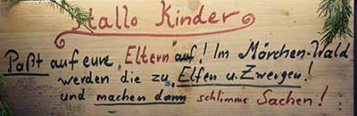 Kinder Passt auf Eure Eltern auf, sie könnten zu Elfen und Zwerge werden. Lindauer Hafenweihnacht 