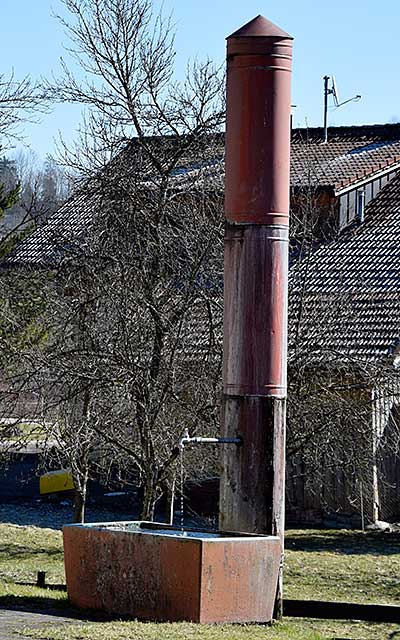 Teilsäule in Röthenbach (Allgäu) mit winterharter Verkleidung