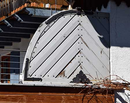 Stalltüre mit 2. Leben al Windschutz