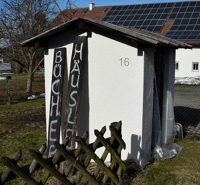 Gebratzhofen - Nannenbach - Bücherhäusle - früher Buswartehäuschen