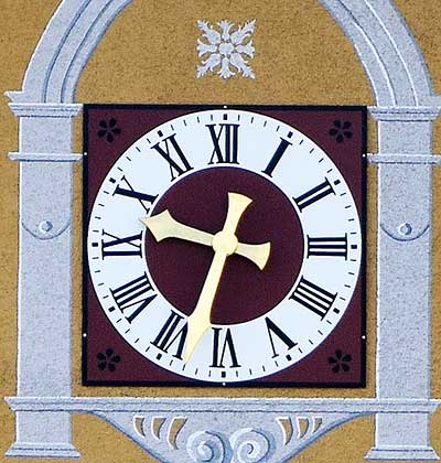 Am Bahnhof Immenstadt eine echte Kirchturm Uhr - 2019
