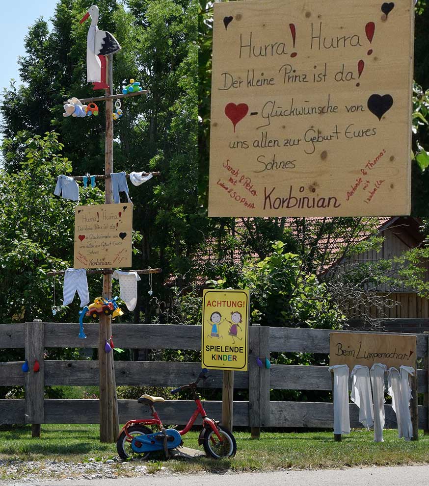 Ein Babybaum kann auch über einen neuen Erdenbürger beriichten. Der Korbinian in Lengenwang ist da und alle freuen sich - Lengenwang 2019