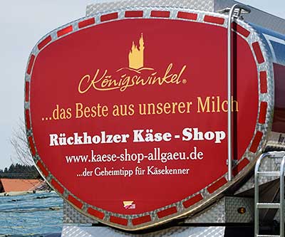 2019 - Marktoberdorf - Rückholzer Käse Shop - Milch Tank Anhänger mit Königswinkel Werbung Rückholzer Käse Shop im Ostallgäu