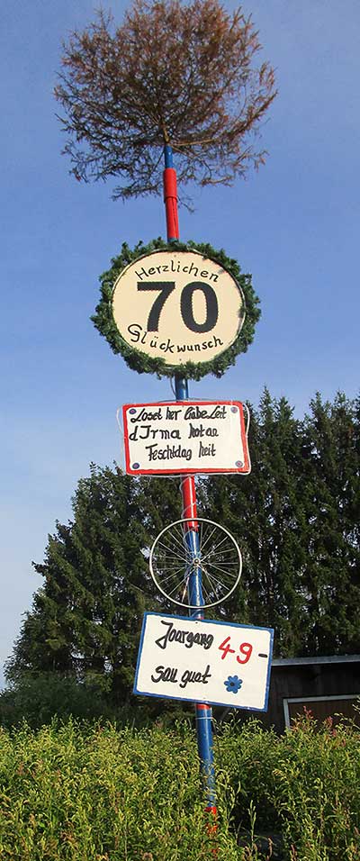 zum 70. Geburtstag spendierten die verwandten in Opfenbach eine Geburtstags Baum in Opfenbach