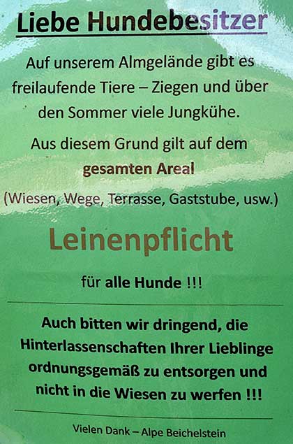 Wenn es schon Allgäuer nicht richtig schreiben können, wie sollen da erst die Auswärtigen wissen. Im gesamten Allgäu heisst es ALPE! Und es ist  Hundeleinenpflicht - Alpe Beichelstein