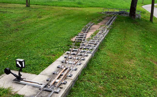 Schneckenbuch Bahn mit Drehscheibe zum wenden Weißensberg 2019