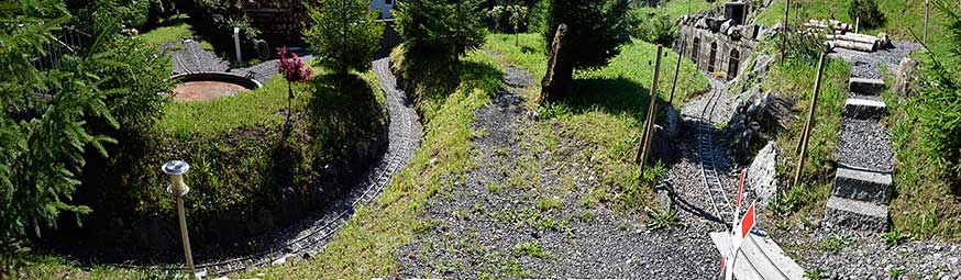 BLB - Bendehof Lokal Bahn mit der Stichstrecke "Lueg in's Land" zur neuen Drehscheibe