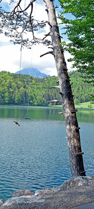 Wasser - Schaukel am Alatsee mit Kletterhilfen 