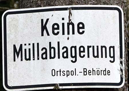 In Isny gibt es auch noch eine Ortspolizei Behörde - Verbot von Müllablagerungen 2020