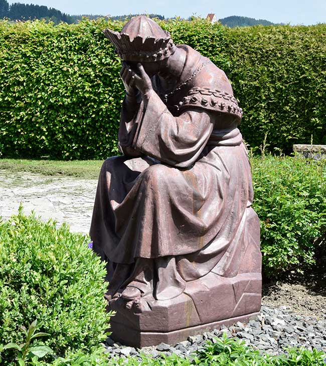 hier die „weinenden Muttergottes“ in La Salette im Allgäu