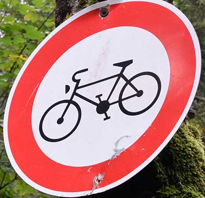 Warum ist in der Breitachklamm das Radfahren verboten? Bild klicken!