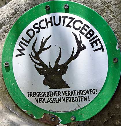 Wildschutzgebiet - freigegebener Verkehrseweg - Verlassen verboten - Rohrmooshütte 2020