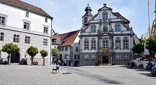 Wangen - Marktplatz - hier sieht man Freitags Mittag hunderte Fußgänger - Coroa freier Platz