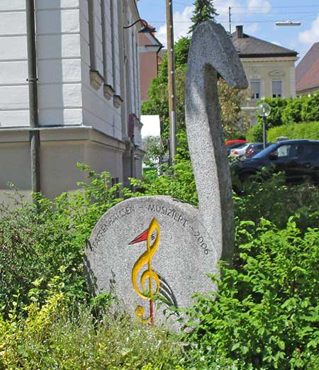 2006 Musikfest in Pfaffenhausen mit einem Storch als Erkennungszeichen