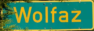 Ortsschild Wolfaz - der Name sagt es: Wölfe waren hier - Wolfaz ist Ortsteil von Wangen bei Deuchelried